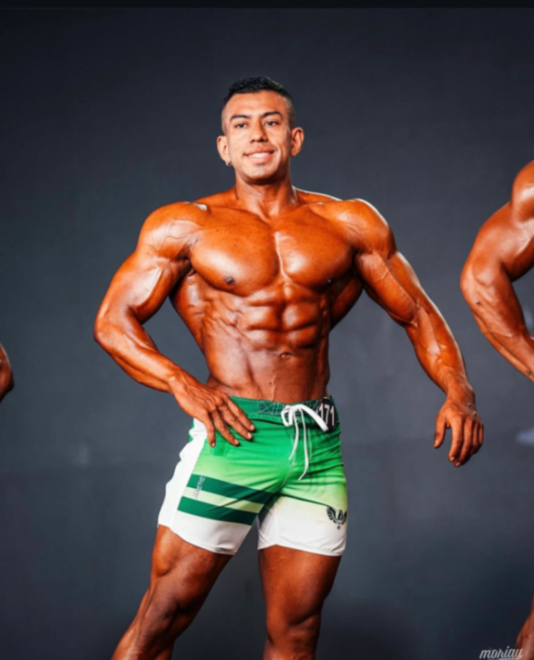 Short men’s physique