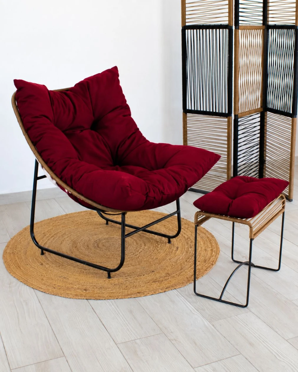 Sillon Homero con apoya pie (Almohadon Bordo)