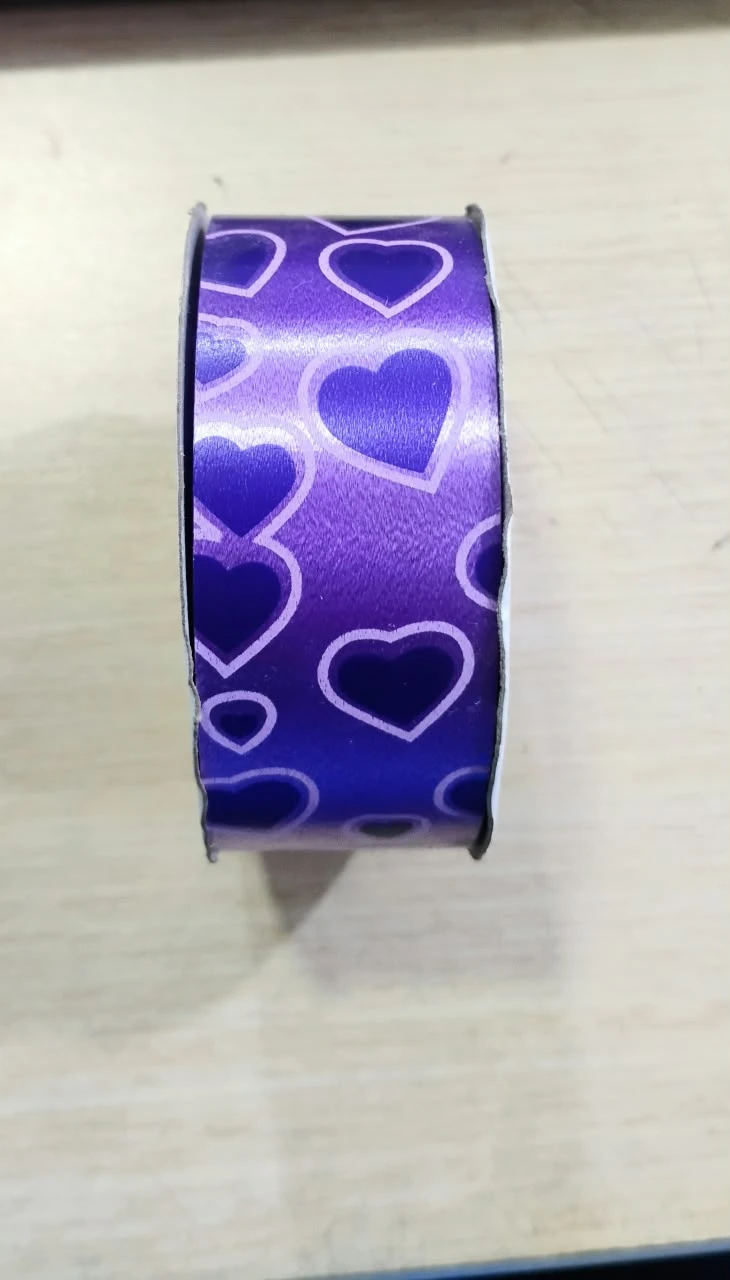 CE9X25|17 CINTA ESTAMPADA MORADA CORAZONES MORADO FUERTE