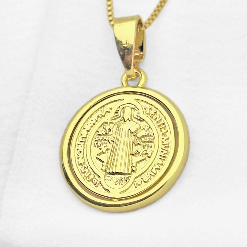 Colgante San Benito dorado medalla CXA133049