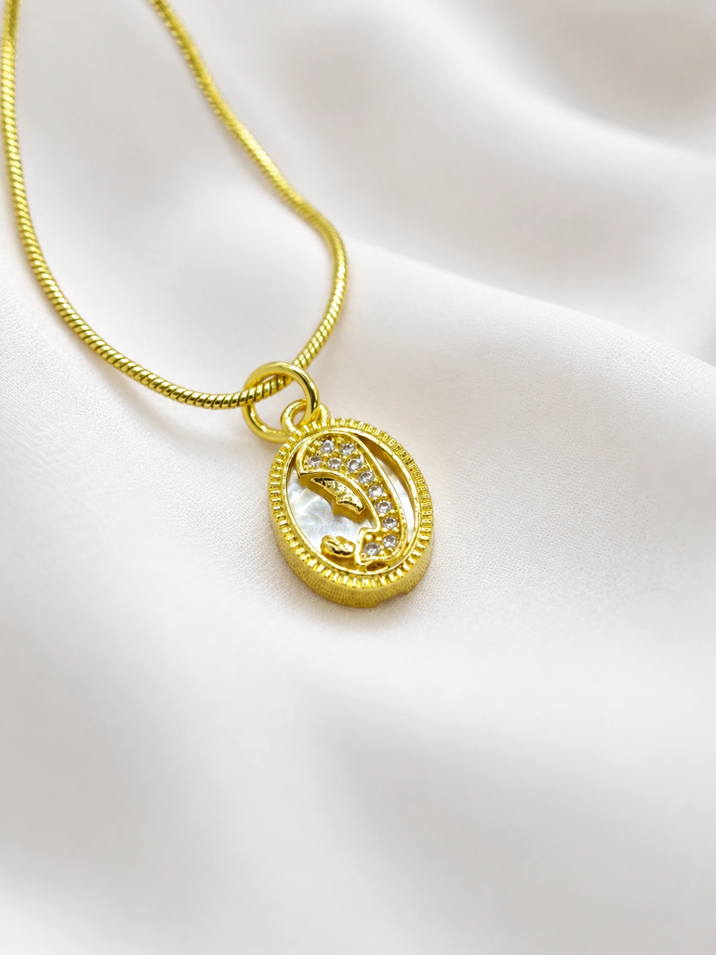 Colgante virgen pequeño CXA1334572 OLS-NACAR