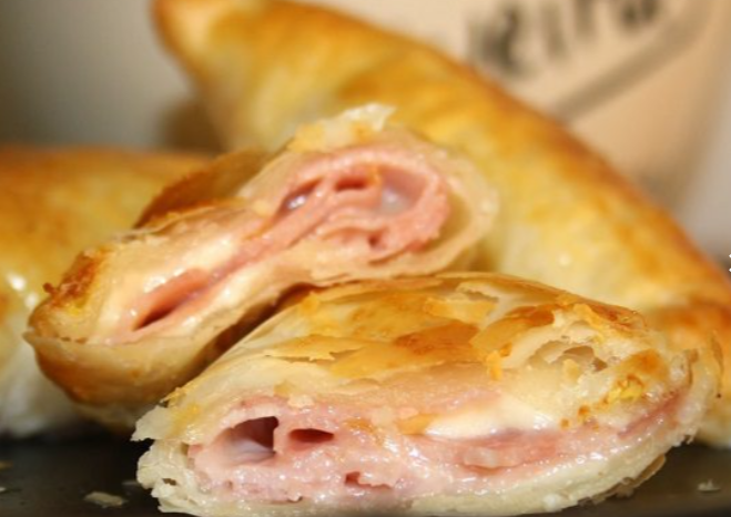 Empanada jamon y queso