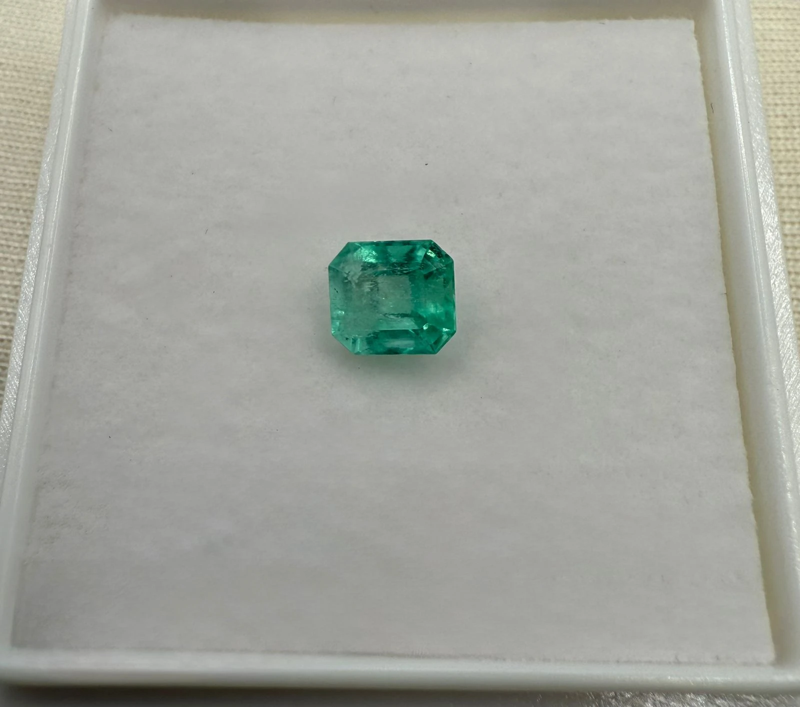 ESMERALDA TALLA CUADRADA