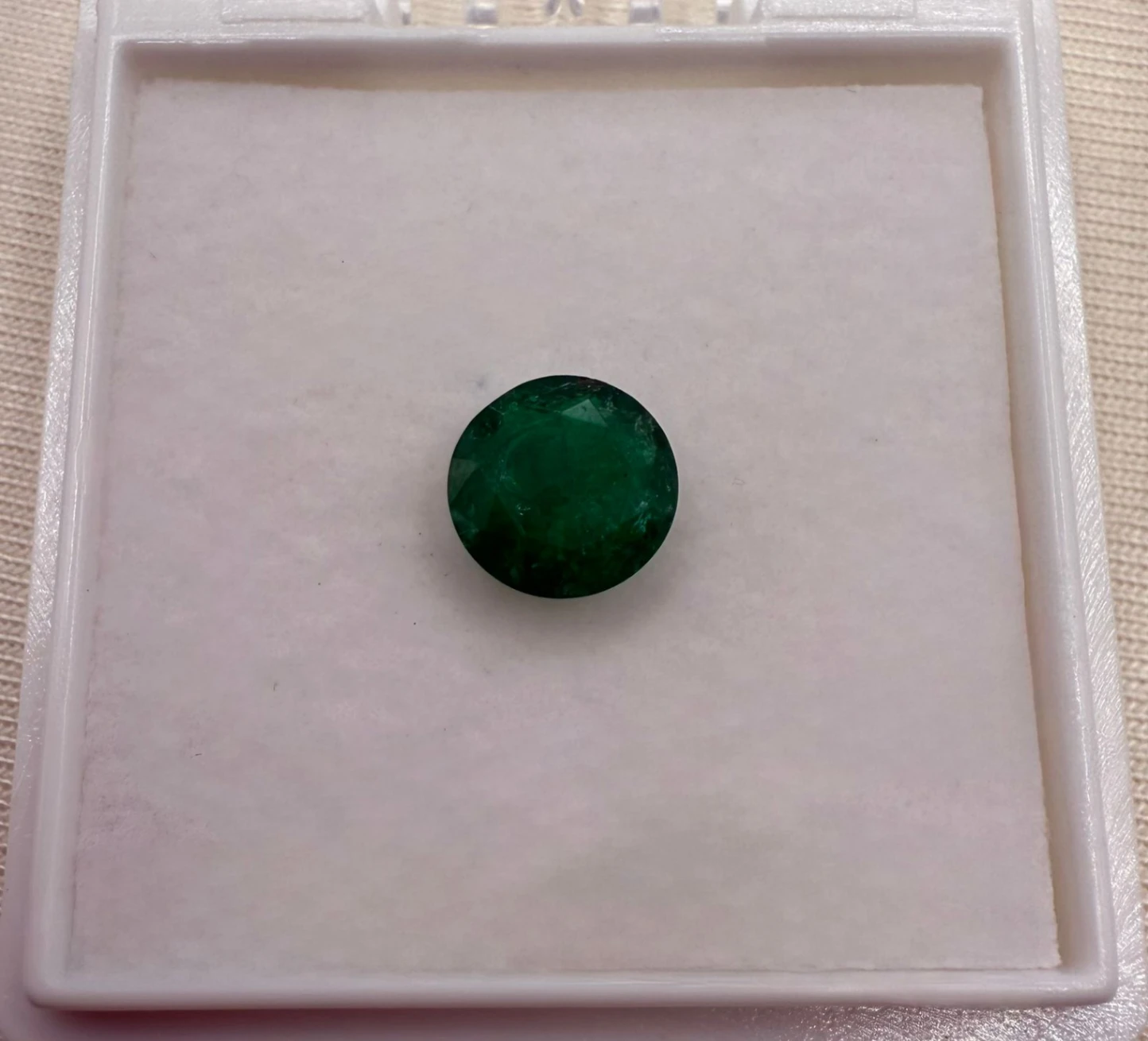 ESMERALDA TALLA REDONDA