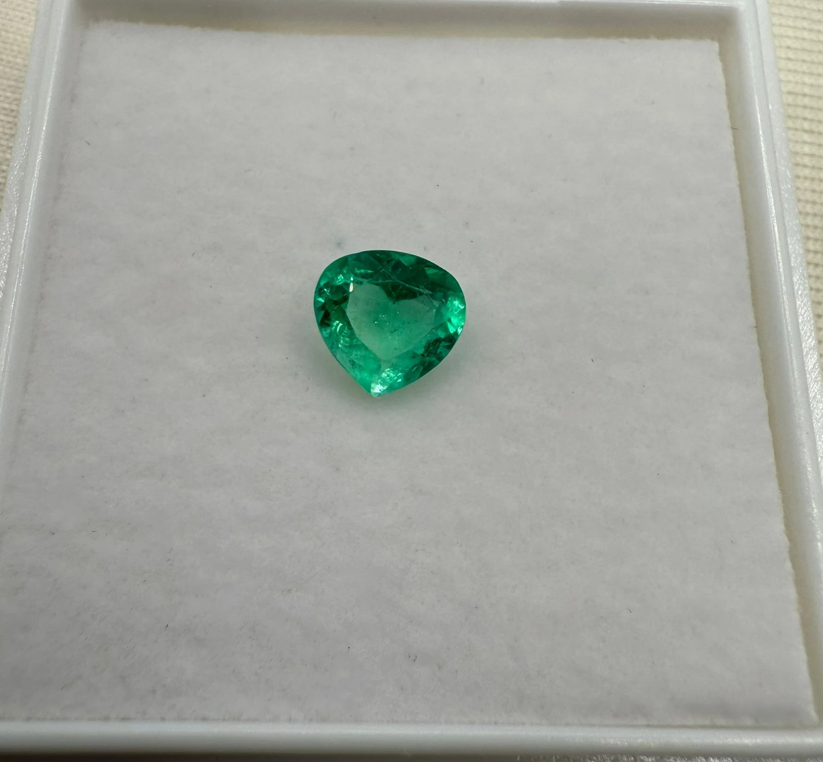 ESMERALDA TALLA CORAZON