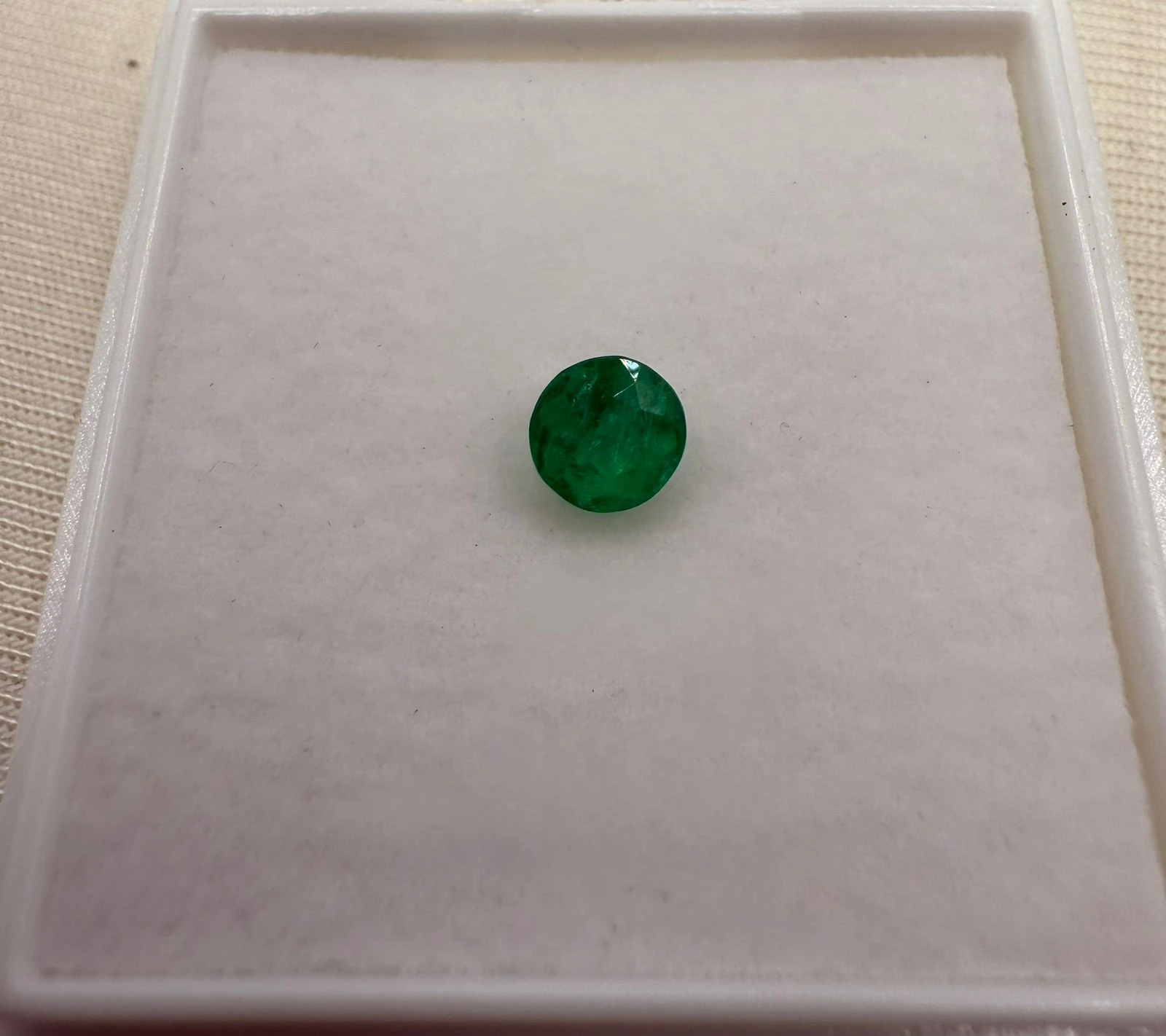 ESMERALDA TALLA REDONDA