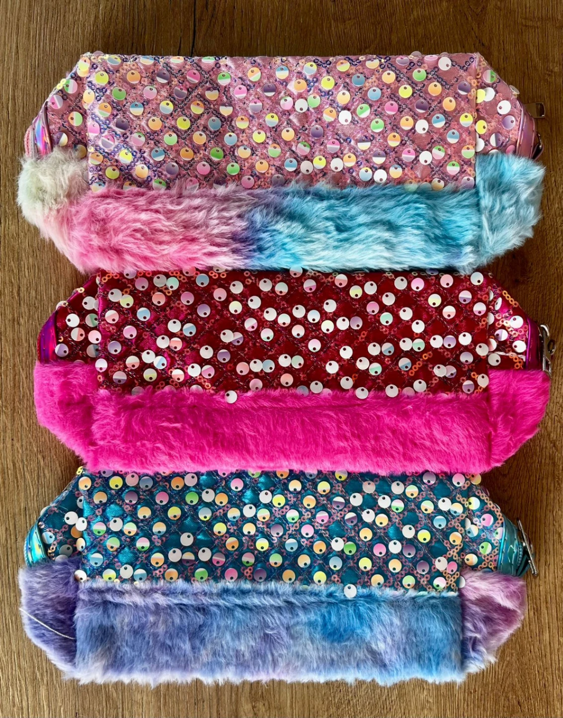 Cartucheras moño y felpa