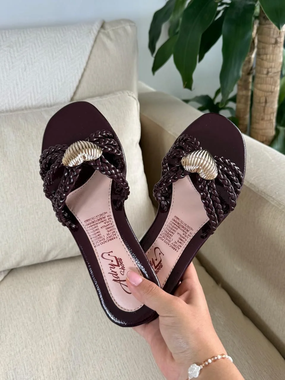 SANDALIAS PLANAS