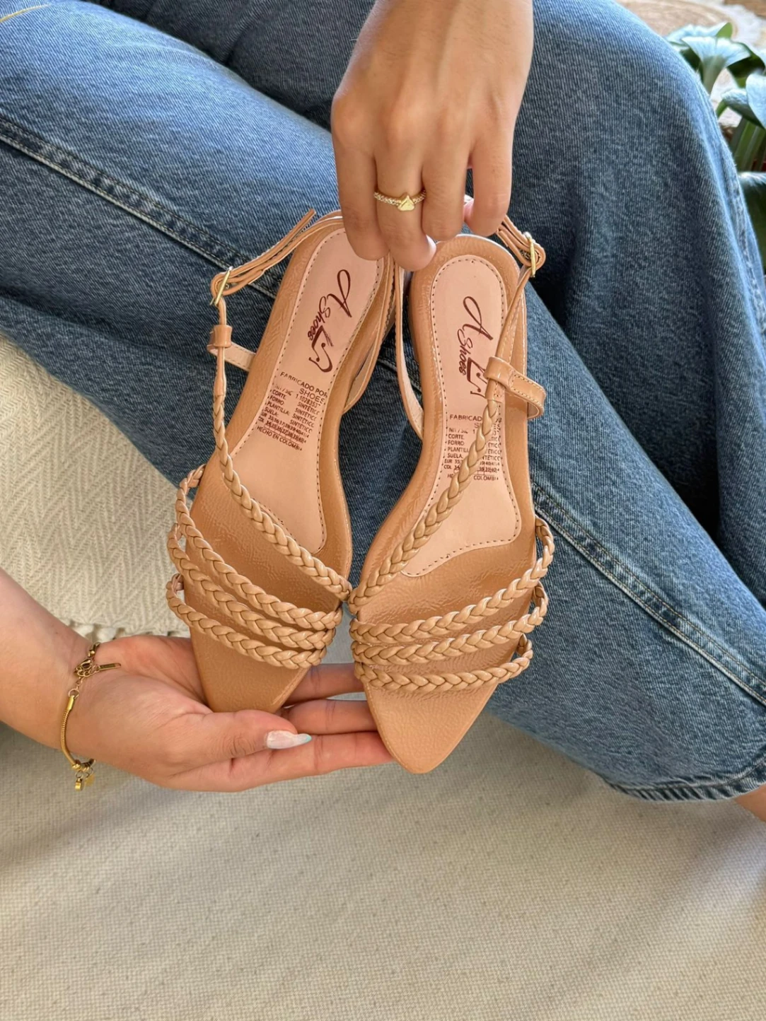SANDALIAS PLANAS