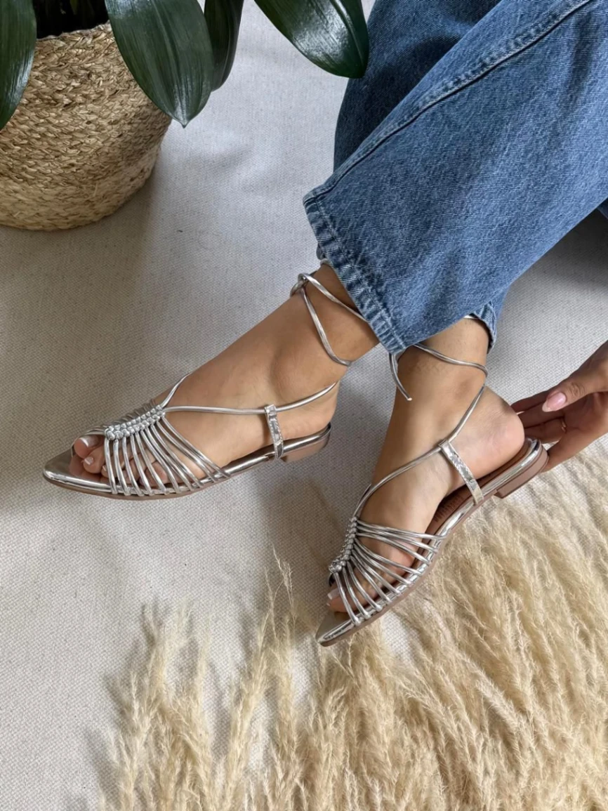 SANDALIAS PLANAS