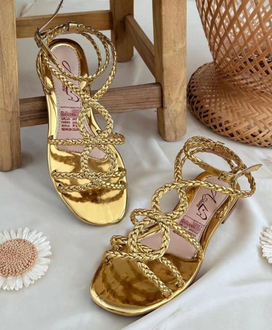 SANDALIAS PLANAS