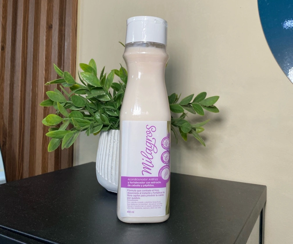 Acondicionador Antifrizz y Fortalecedor con Extracto de Cebolla y Péptidos – Milagros