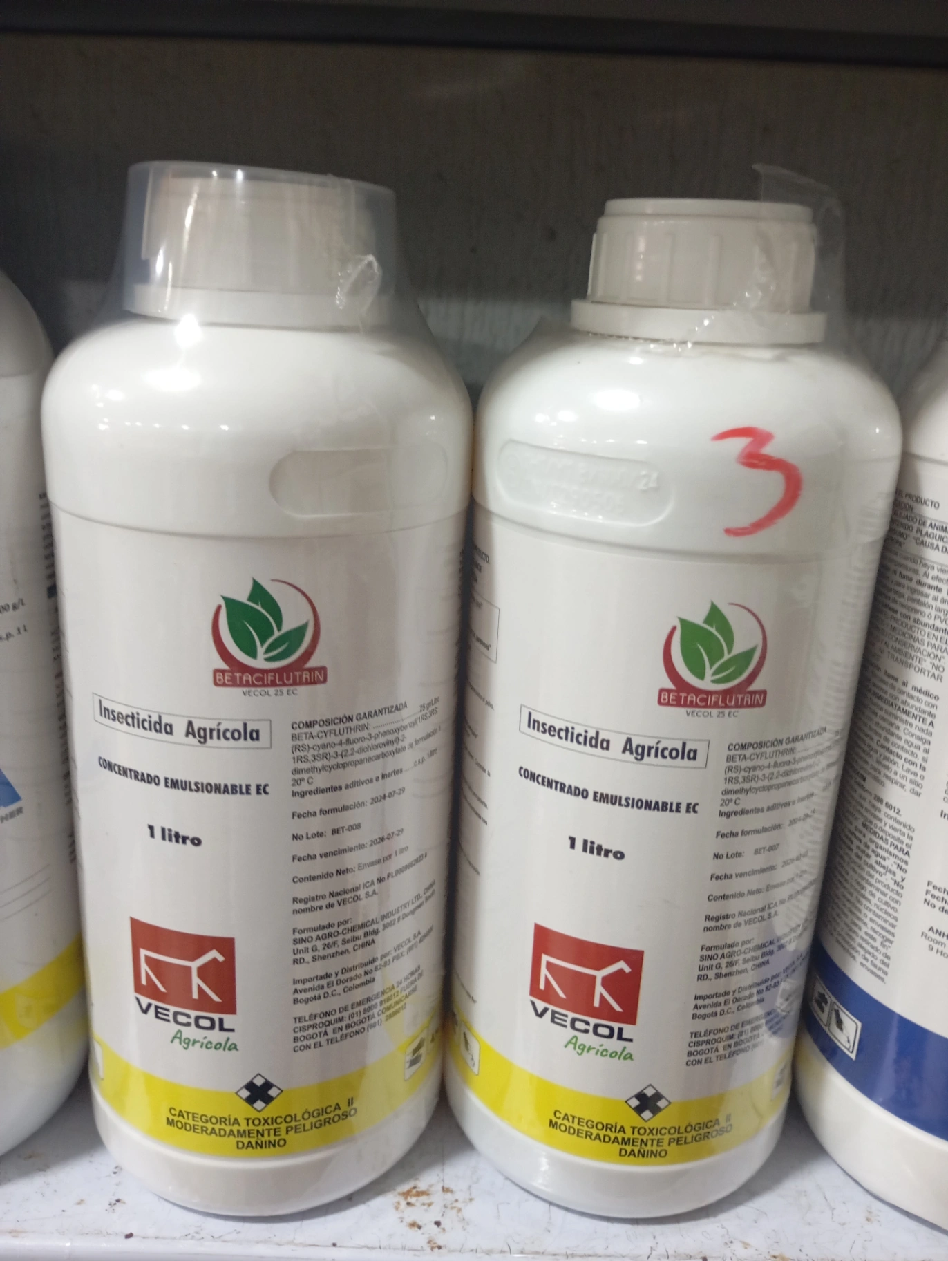 Betaciflutrin. Vecol