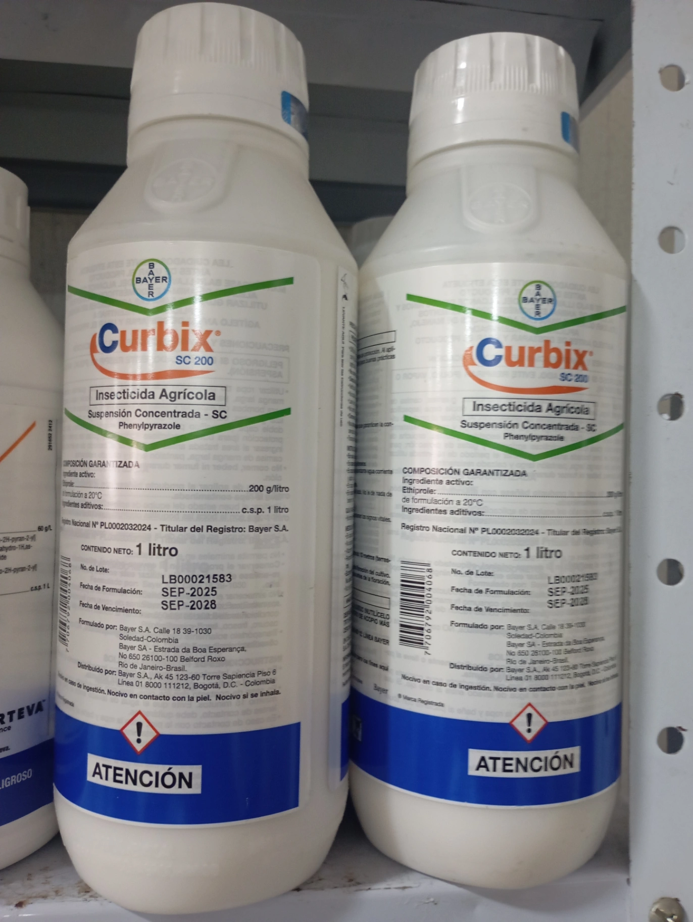 Curbix.     ->Ethiprole: 200 g/litro : 100 g/L ->Imidacloprid SC 200 : 100 g/L