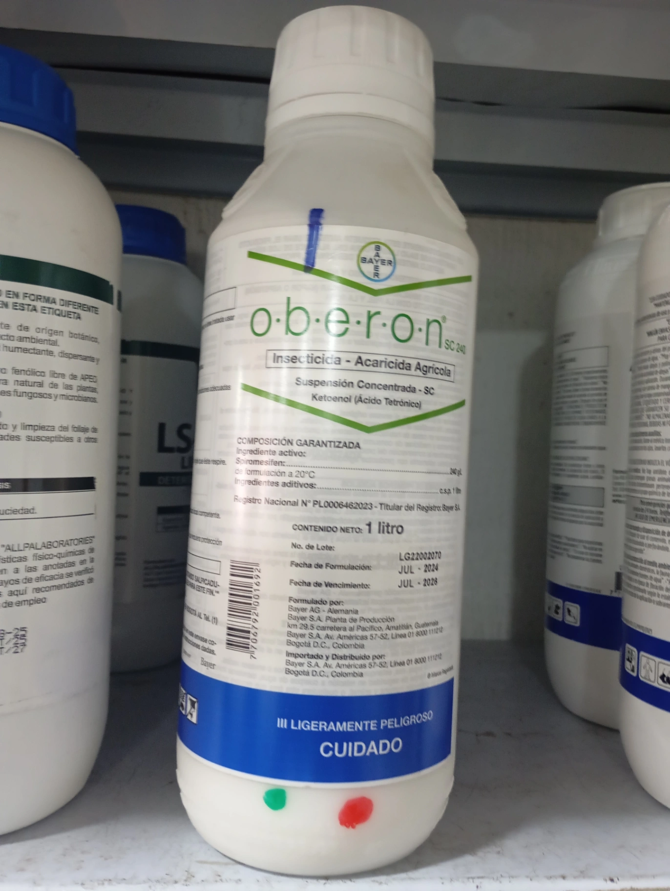 Oberón.    ->Spiromesifen