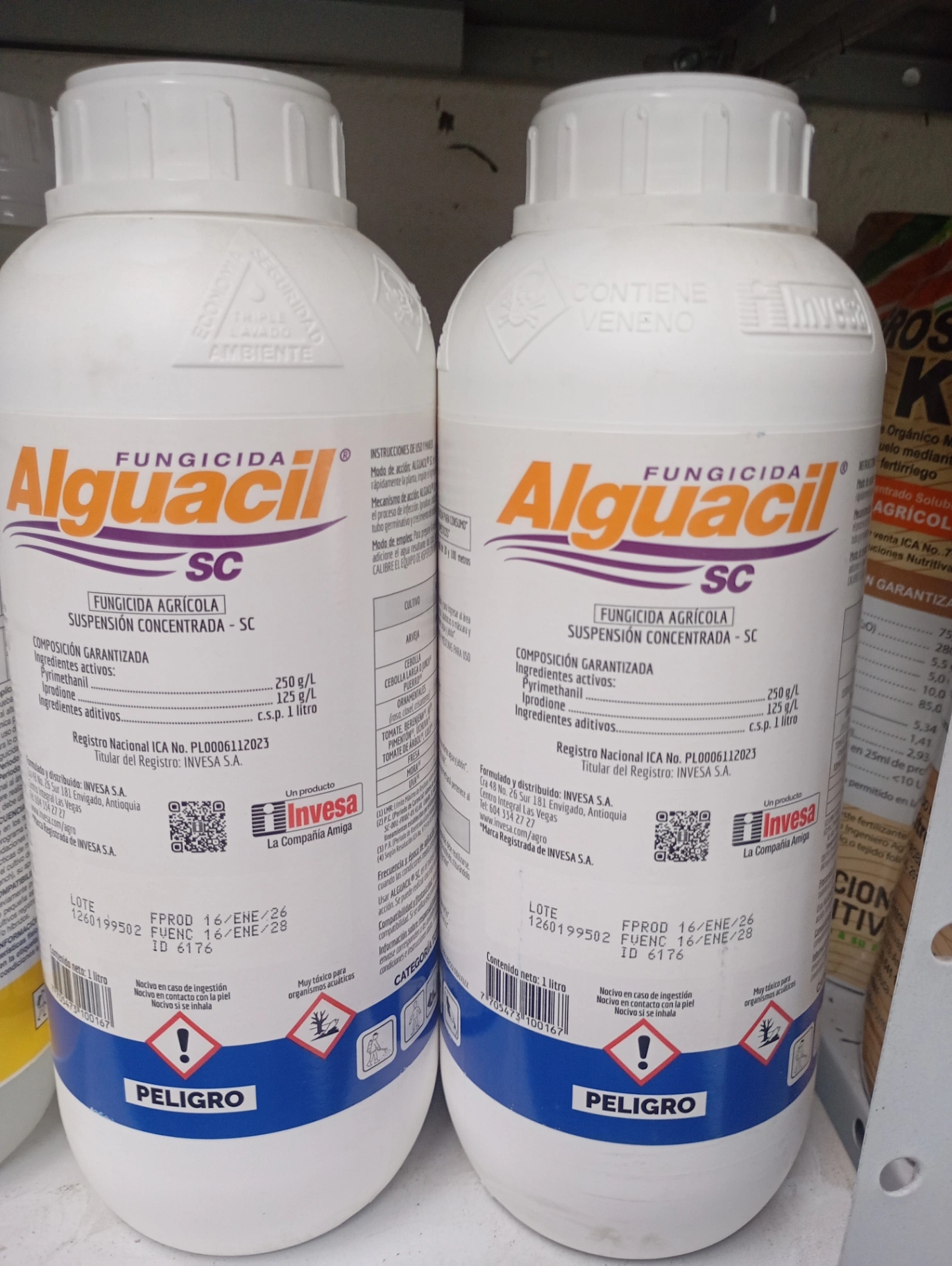 Alguacil.       ->Pyrimethanil 250 g/L. ->Iprodione 125 g/L