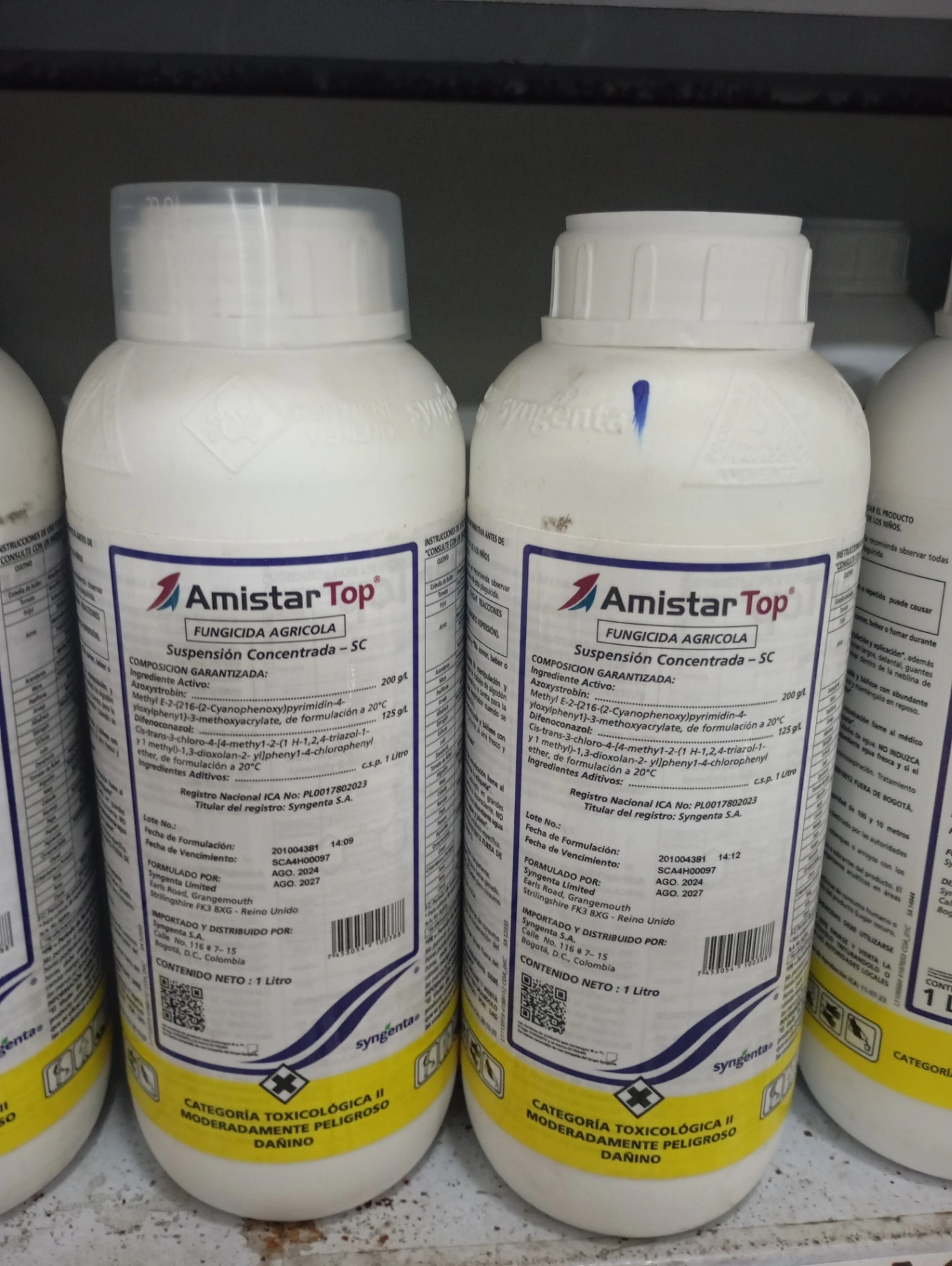 Amistar Top.   ->Azoxystrobin   ->Difenoconazol