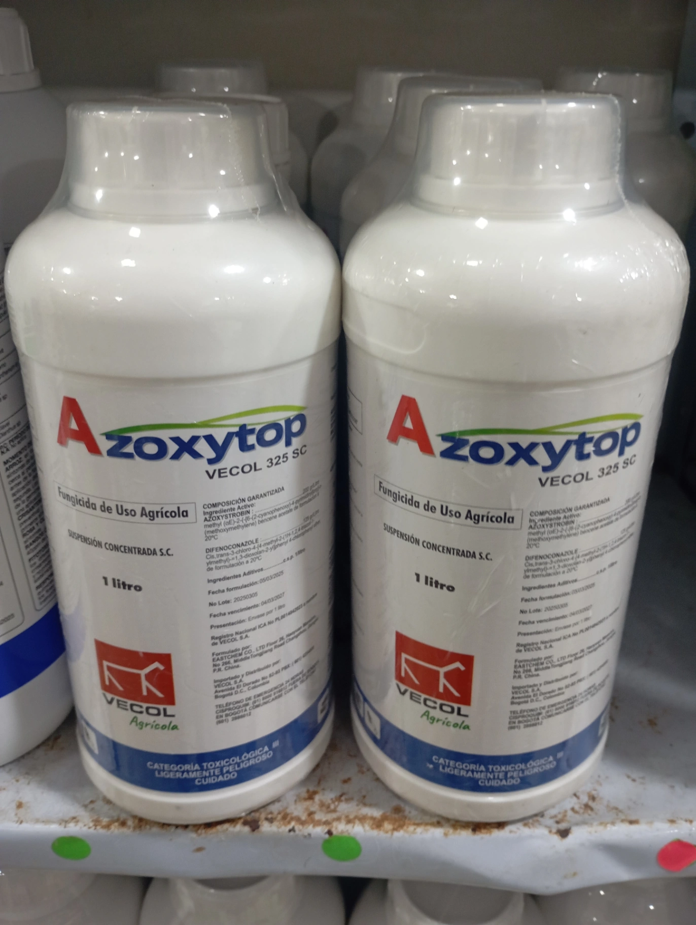 Azoxytop    ->Azoxystrobin  ->Difenoconazol
